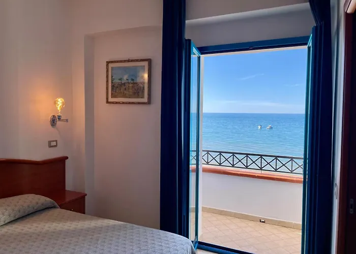 Riviera 3*