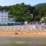 Hotel Riviera