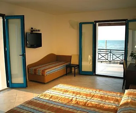 Riviera 3*