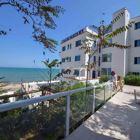 Riviera Ξενοδοχείο 3*