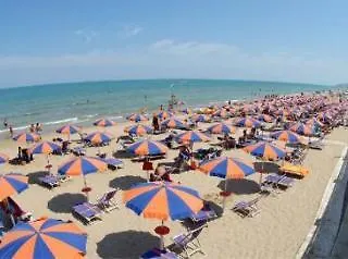 Riviera Ξενοδοχείο