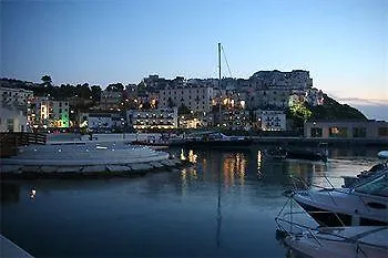 Riviera 3*